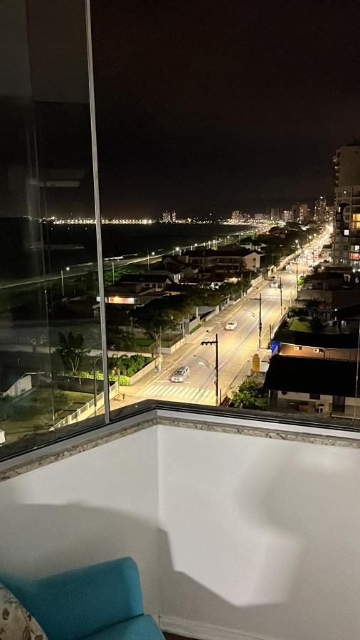 Apartamento Dona Elvira Piçarras Екстериор снимка